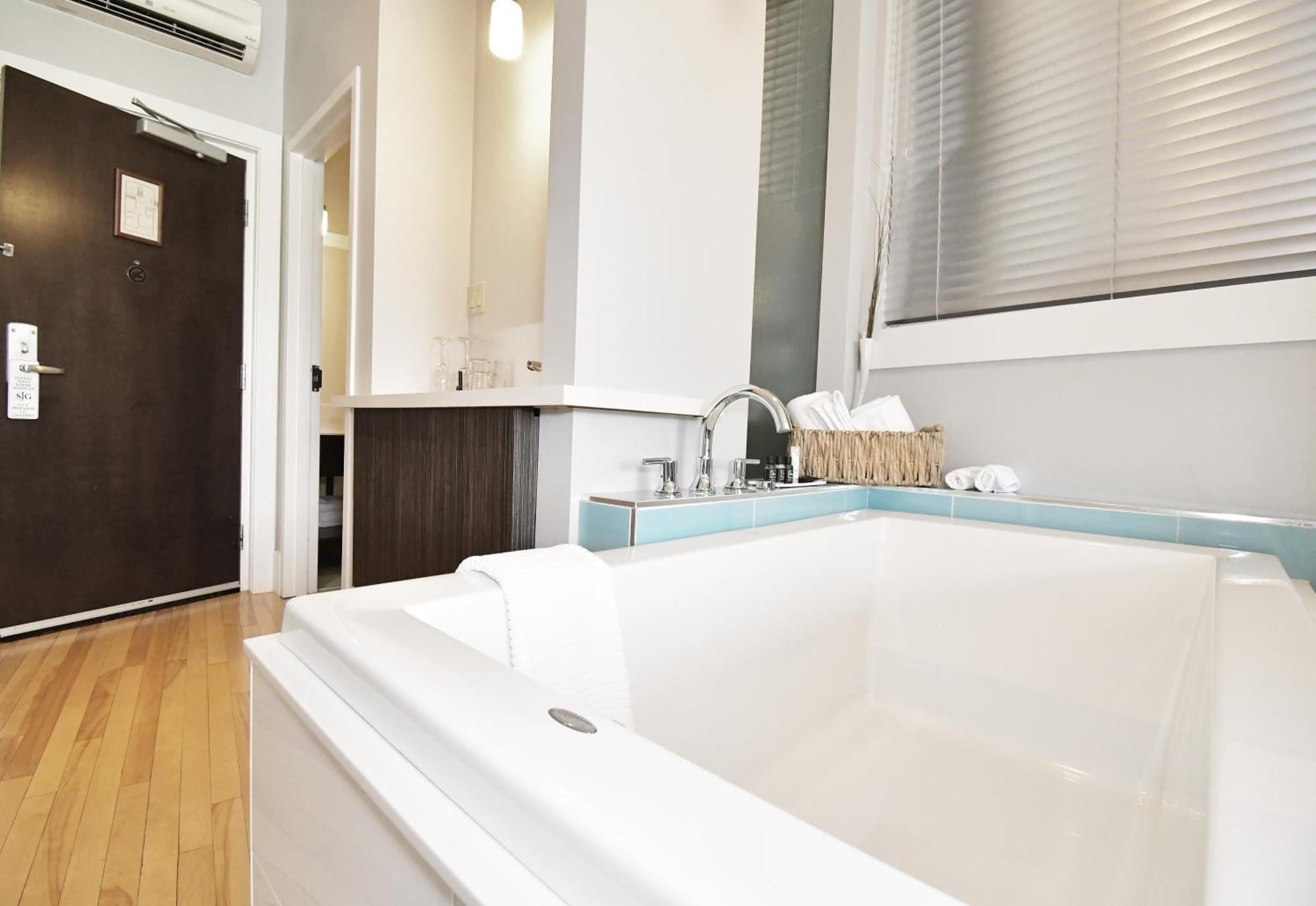 St James Gate By Bower Boutique Hotels Moncton Eksteriør bilde